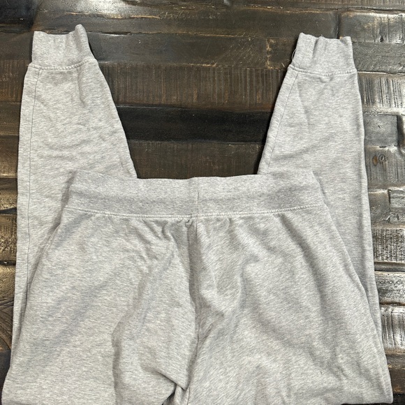 Knix Sweatpants - Picture 4 of 5